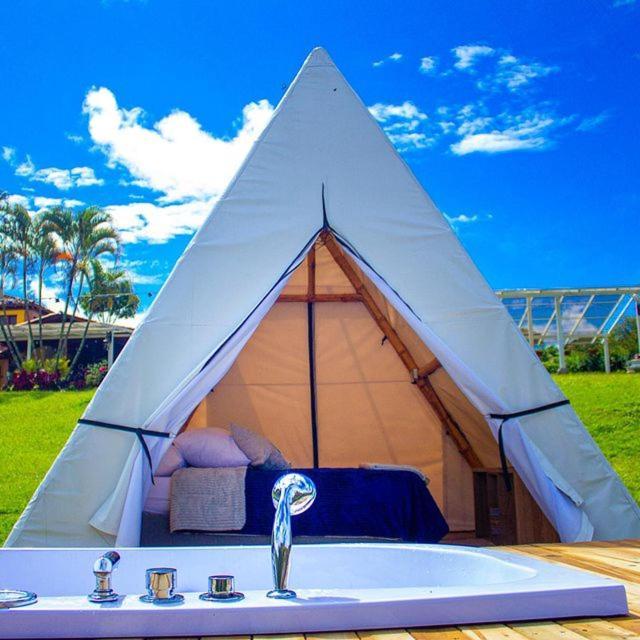 Aw Guatape Glamping Resort Dış mekan fotoğraf