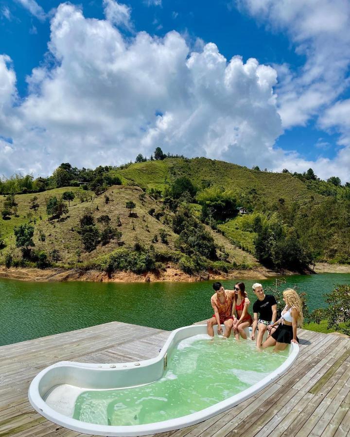 Aw Guatape Glamping Resort Dış mekan fotoğraf