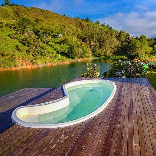 Aw Guatape Glamping Resort Dış mekan fotoğraf